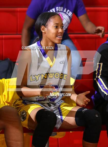 Thumbnail 1 in Lynwood vs. West Torrance (Battle of the Beach) photogallery.