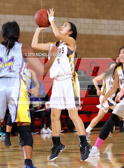 Thumbnail 3 in Lynwood vs. West Torrance (Battle of the Beach) photogallery.