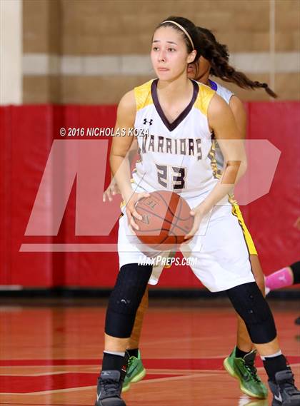 Thumbnail 3 in Lynwood vs. West Torrance (Battle of the Beach) photogallery.