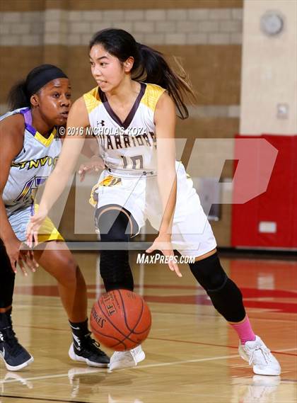 Thumbnail 1 in Lynwood vs. West Torrance (Battle of the Beach) photogallery.