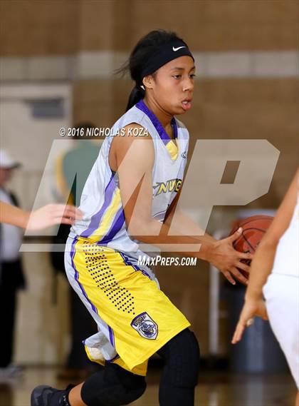 Thumbnail 2 in Lynwood vs. West Torrance (Battle of the Beach) photogallery.