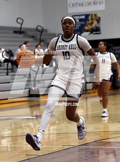 Thumbnail 1 in Myers Park @ Ardrey Kell photogallery.