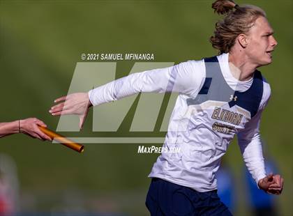 Thumbnail 3 in Metro Conference Track and Field Meet (4X100 Meter) photogallery.