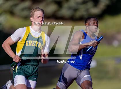 Thumbnail 2 in Metro Conference Track and Field Meet (4X100 Meter) photogallery.