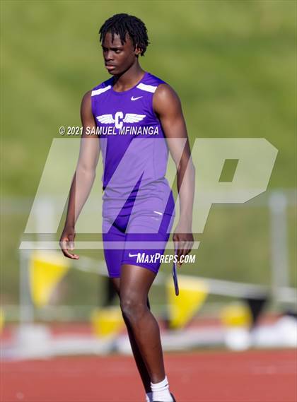 Thumbnail 2 in Metro Conference Track and Field Meet (4X100 Meter) photogallery.