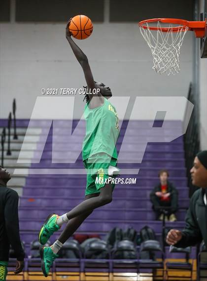 Thumbnail 2 in Kearns vs. Elko (Riverton Holiday Tournament) photogallery.