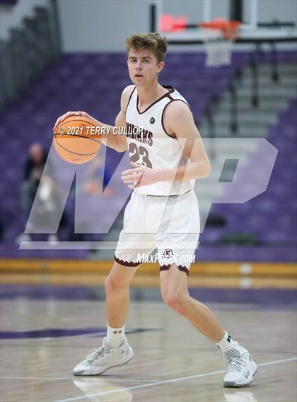 Thumbnail 2 in Kearns vs. Elko (Riverton Holiday Tournament) photogallery.