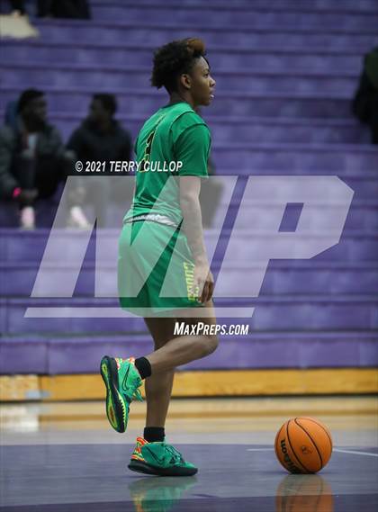 Thumbnail 1 in Kearns vs. Elko (Riverton Holiday Tournament) photogallery.