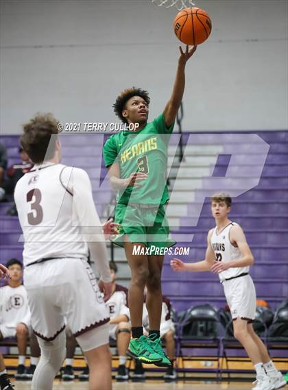 Thumbnail 3 in Kearns vs. Elko (Riverton Holiday Tournament) photogallery.