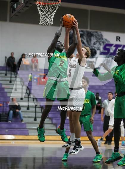 Thumbnail 3 in Kearns vs. Elko (Riverton Holiday Tournament) photogallery.