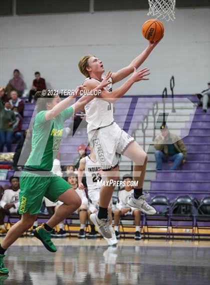 Thumbnail 1 in Kearns vs. Elko (Riverton Holiday Tournament) photogallery.