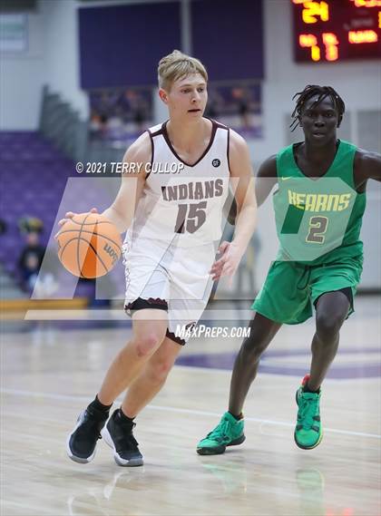 Thumbnail 2 in Kearns vs. Elko (Riverton Holiday Tournament) photogallery.