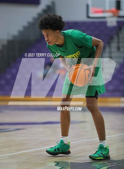 Thumbnail 3 in Kearns vs. Elko (Riverton Holiday Tournament) photogallery.