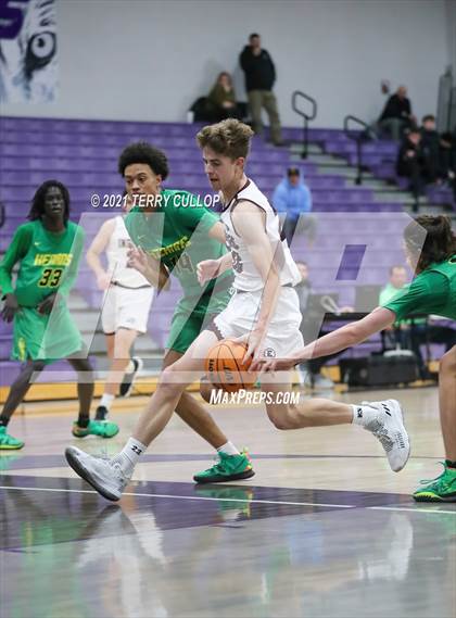 Thumbnail 2 in Kearns vs. Elko (Riverton Holiday Tournament) photogallery.