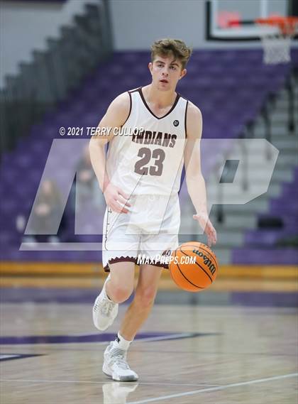 Thumbnail 3 in Kearns vs. Elko (Riverton Holiday Tournament) photogallery.