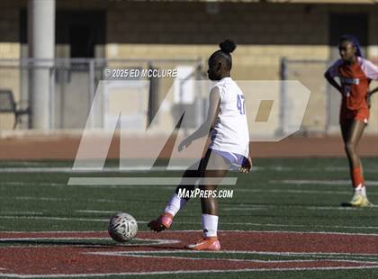 Thumbnail 2 in FR: Redondo Union vs Culver City photogallery.