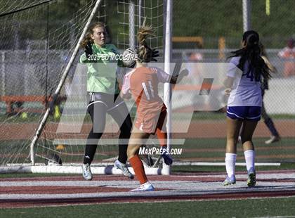 Thumbnail 2 in FR: Redondo Union vs Culver City photogallery.