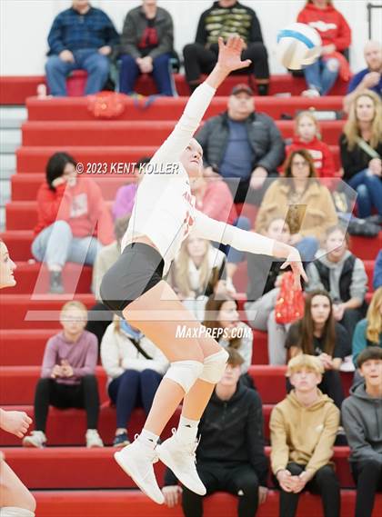 Thumbnail 1 in Anchor Bay @ Romeo (District Final) photogallery.