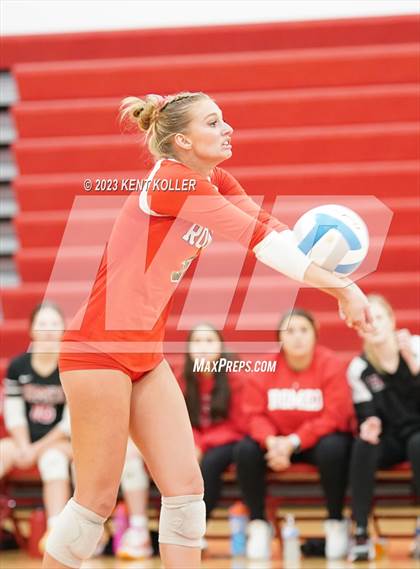 Thumbnail 3 in Anchor Bay @ Romeo (District Final) photogallery.