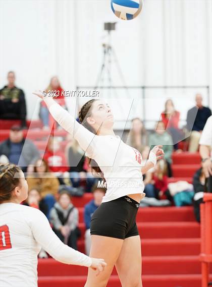Thumbnail 1 in Anchor Bay @ Romeo (District Final) photogallery.