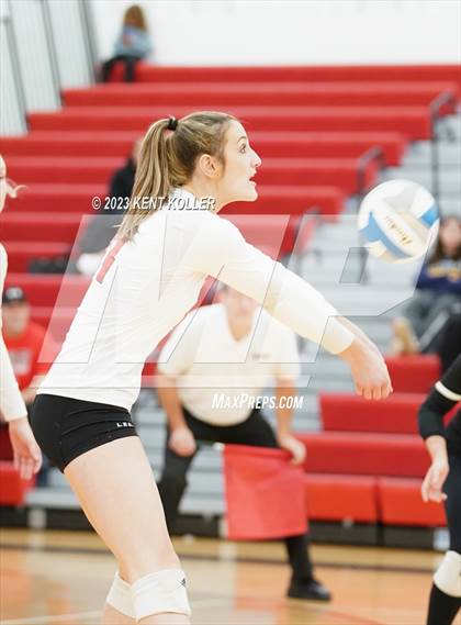 Thumbnail 3 in Anchor Bay @ Romeo (District Final) photogallery.