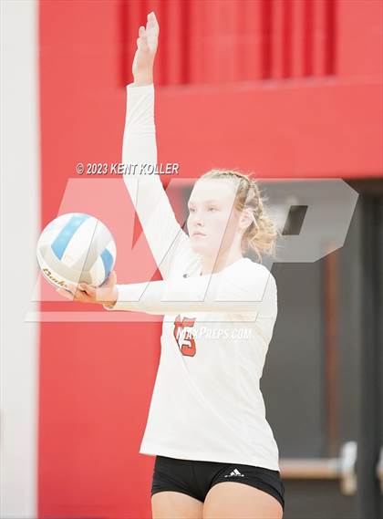 Thumbnail 3 in Anchor Bay @ Romeo (District Final) photogallery.