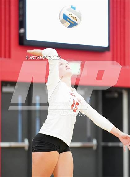 Thumbnail 3 in Anchor Bay @ Romeo (District Final) photogallery.