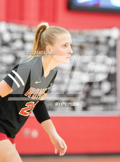 Thumbnail 2 in Anchor Bay @ Romeo (District Final) photogallery.