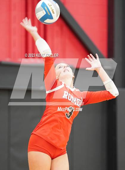Thumbnail 3 in Anchor Bay @ Romeo (District Final) photogallery.