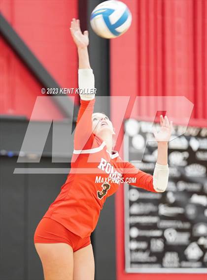 Thumbnail 2 in Anchor Bay @ Romeo (District Final) photogallery.