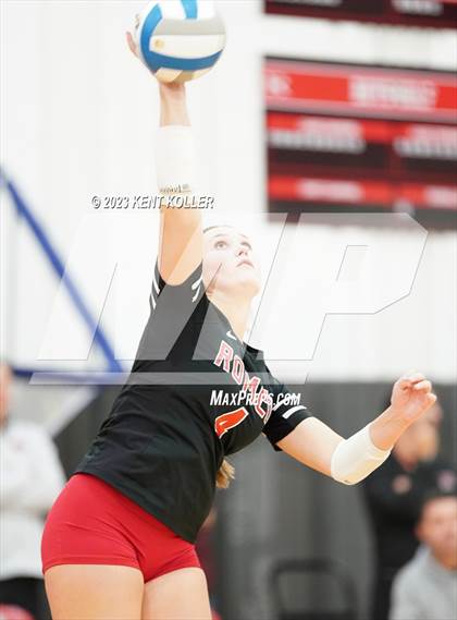 Thumbnail 2 in Anchor Bay @ Romeo (District Final) photogallery.