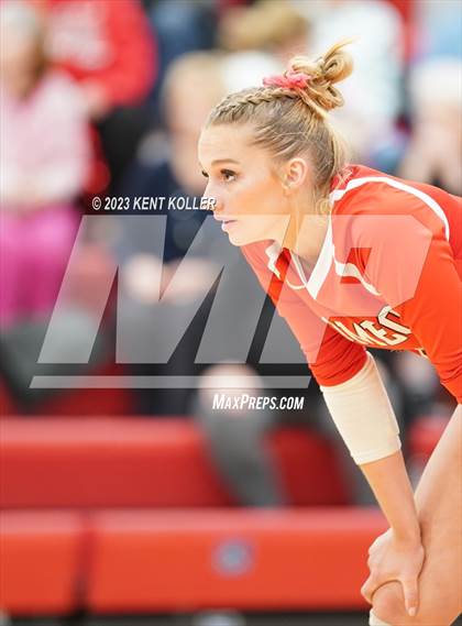 Thumbnail 1 in Anchor Bay @ Romeo (District Final) photogallery.