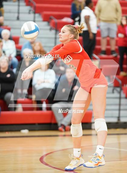 Thumbnail 1 in Anchor Bay @ Romeo (District Final) photogallery.