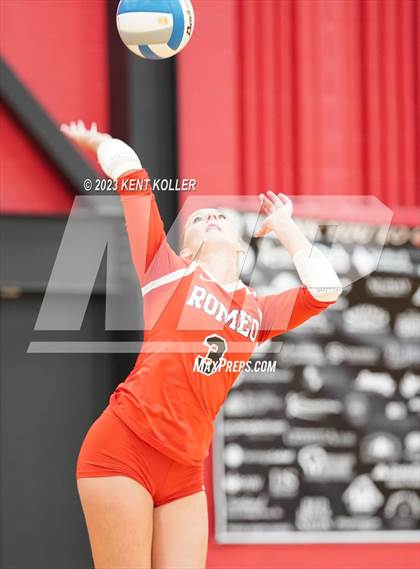 Thumbnail 3 in Anchor Bay @ Romeo (District Final) photogallery.