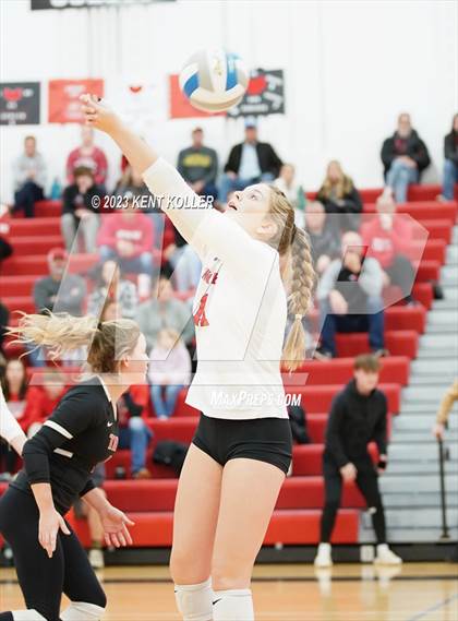 Thumbnail 1 in Anchor Bay @ Romeo (District Final) photogallery.