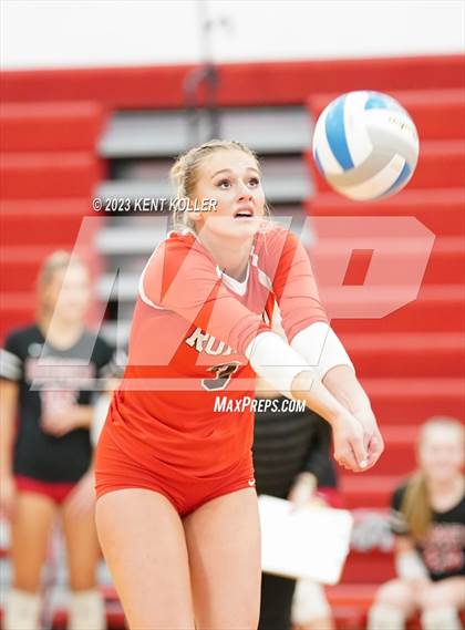 Thumbnail 1 in Anchor Bay @ Romeo (District Final) photogallery.