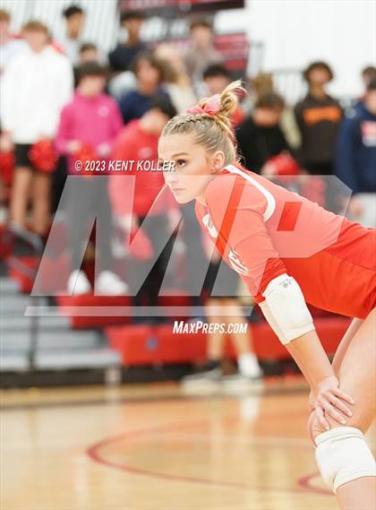 Thumbnail 1 in Anchor Bay @ Romeo (District Final) photogallery.