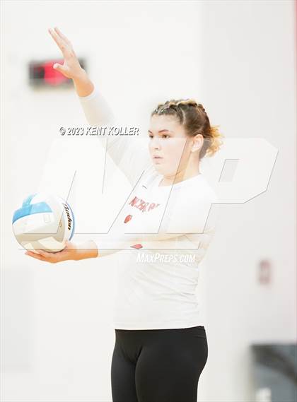 Thumbnail 2 in Anchor Bay @ Romeo (District Final) photogallery.