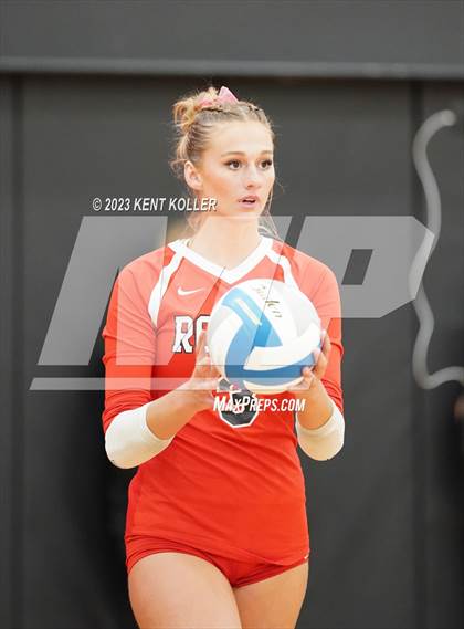 Thumbnail 3 in Anchor Bay @ Romeo (District Final) photogallery.