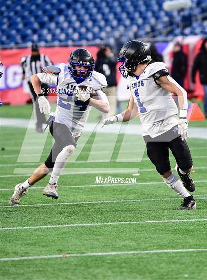 Thumbnail 2 in West Boylston vs Randolph (MIAA Division 8 Final) photogallery.
