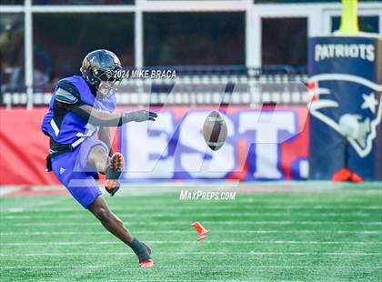 Thumbnail 3 in West Boylston vs Randolph (MIAA Division 8 Final) photogallery.