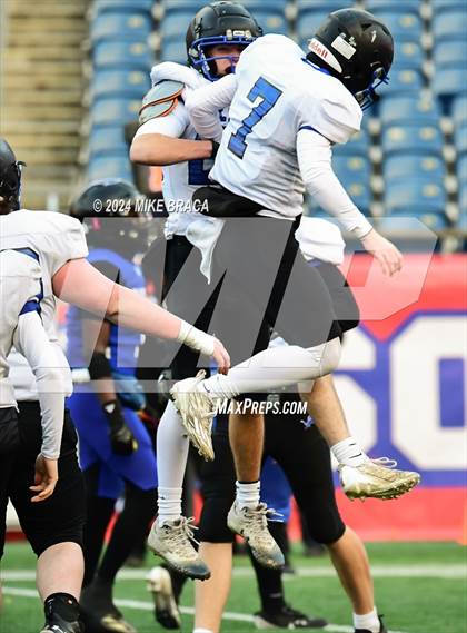 Thumbnail 2 in West Boylston vs Randolph (MIAA Division 8 Final) photogallery.