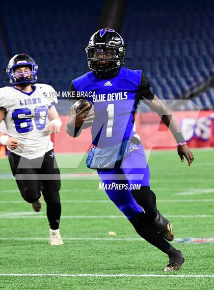 Thumbnail 3 in West Boylston vs Randolph (MIAA Division 8 Final) photogallery.