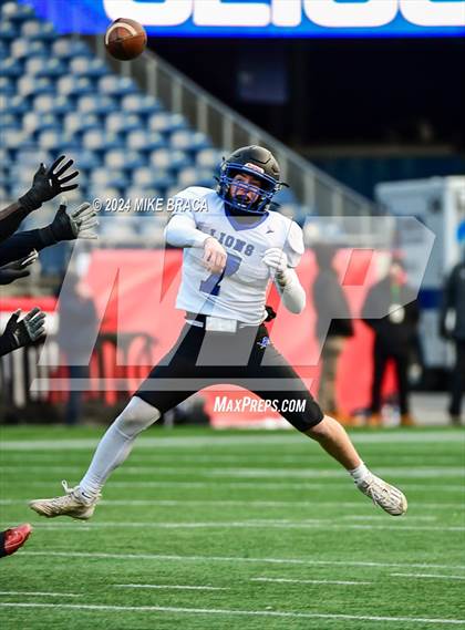 Thumbnail 3 in West Boylston vs Randolph (MIAA Division 8 Final) photogallery.