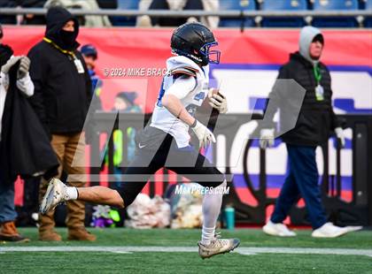 Thumbnail 2 in West Boylston vs Randolph (MIAA Division 8 Final) photogallery.