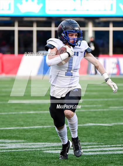 Thumbnail 3 in West Boylston vs Randolph (MIAA Division 8 Final) photogallery.