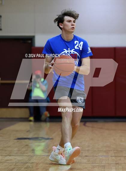 Thumbnail 3 in Big 30 All Star Classic PA vs NY photogallery.