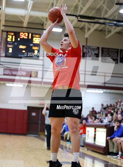 Thumbnail 3 in Big 30 All Star Classic PA vs NY photogallery.