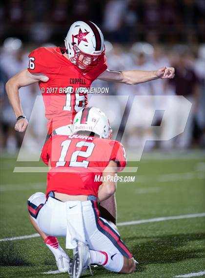 Thumbnail 3 in Rowlett vs Coppell (UIL 6A Bi-District Playoff) photogallery.
