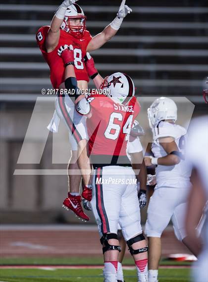 Thumbnail 2 in Rowlett vs Coppell (UIL 6A Bi-District Playoff) photogallery.